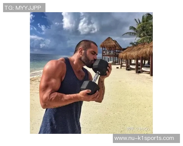 有腹肌的男足球星有哪些他们的训练与健身秘诀揭秘